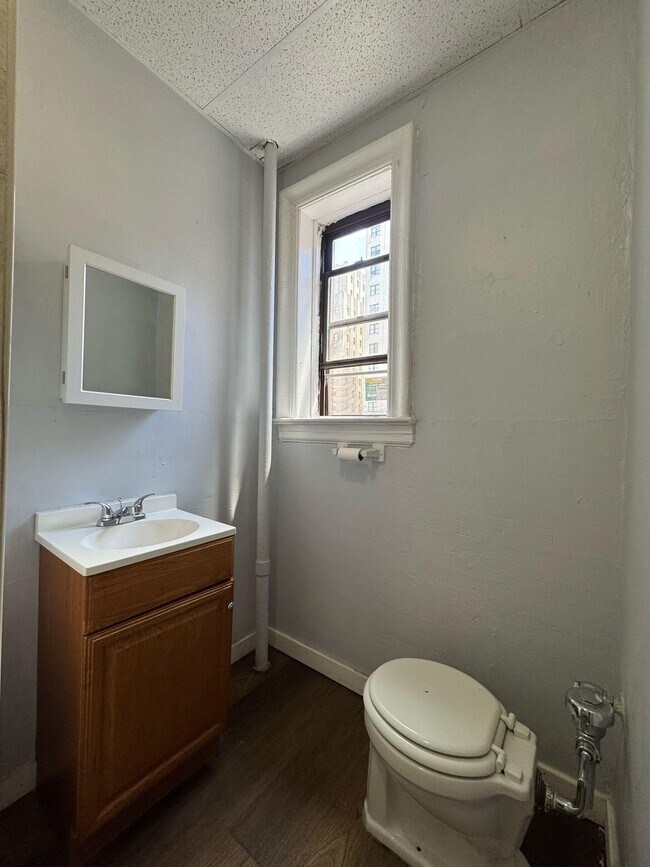 99 Clifton Place Unit 43, Jersey City, NJ 07304