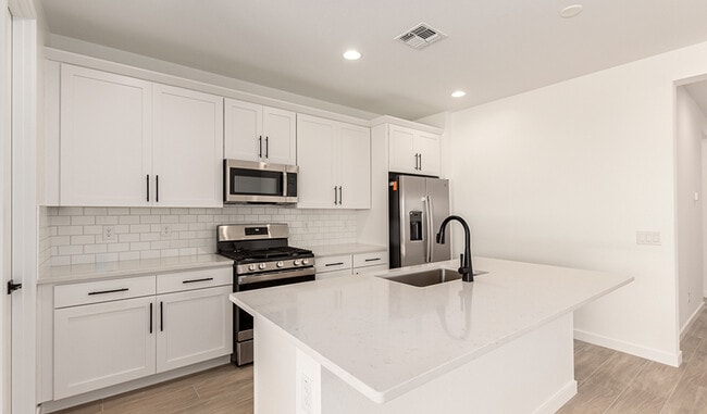 18168 W Hess St, Goodyear, AZ 85338 - photo 2