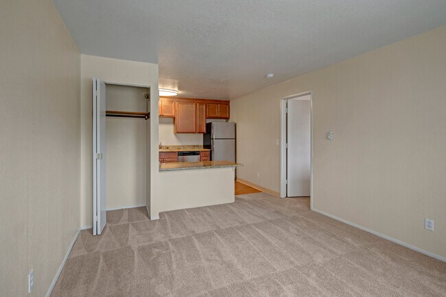 The Club at Eagle Point, Anchorage, AK 99507 - photo 2