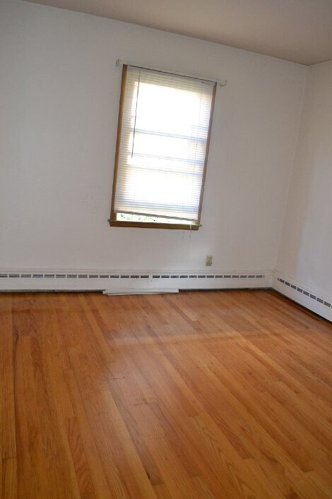 1126 Vilas Ave unit 1, Madison, WI 53715 - photo 5