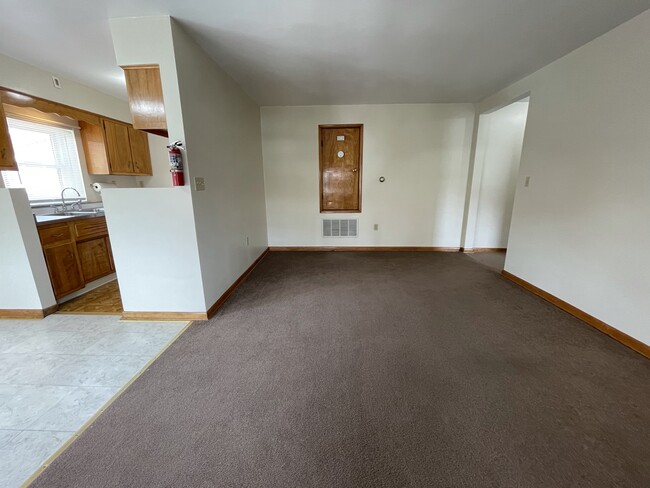 63 W Pike St unit 2, Canonsburg, PA 15317 - photo 3