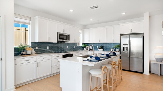 1723 Eagle Rd, Rialto, CA 92376 - photo 3