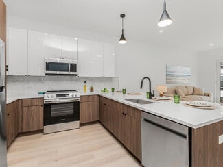 19 Livingston St, Newark, NJ 07103