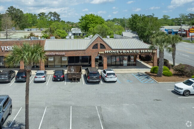 The Honey Baked Ham Company is a family-owned chain that offers smoked hams and turkeys, near Ardmore-Sherwood Forest.