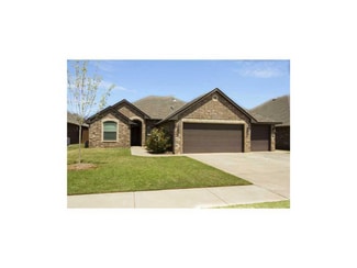 10825 NW 35th St, Yukon, OK 73099