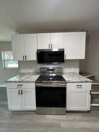 6412 Diamond St, Tampa, FL 33619