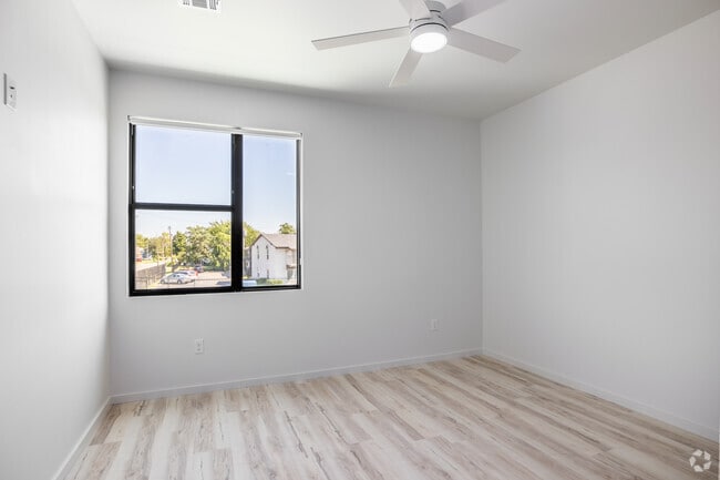 Blackwelder, Oklahoma City, OK 73118 - photo 6