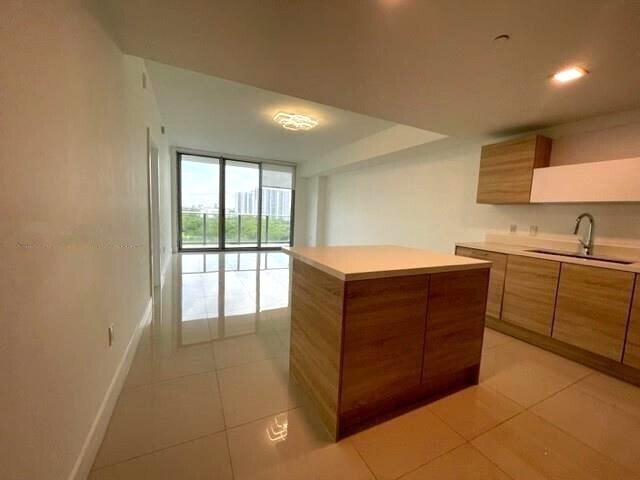 The Harbour unit 904, North Miami Beach, FL 33160 - photo 6