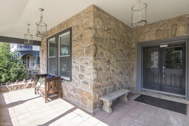 125 Windsor Ave unit First Floor, Narberth, PA 19072 - photo 5