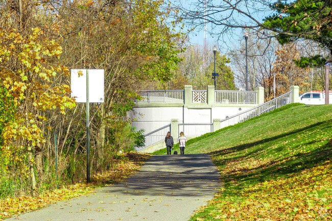 Olentangy Trail is easily accessible from Fifth by Northwest for biking and walks.