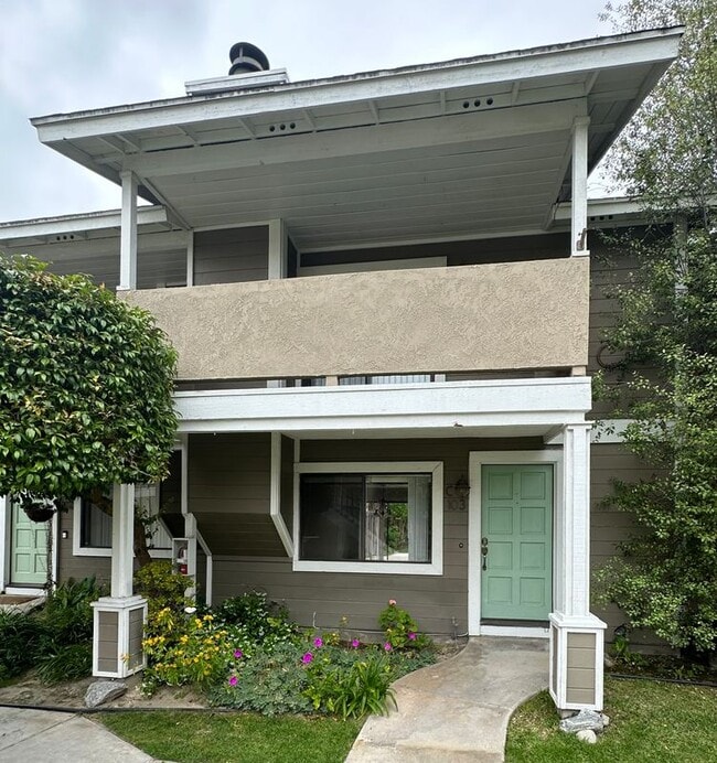 2424 Santa Ana Ave, Costa Mesa, CA 92627