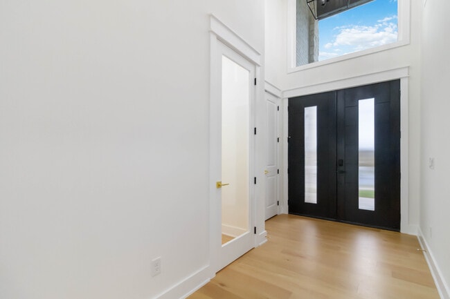 SLE L 130-05-Foyer 02.jpg