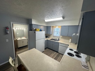 1727 N Lincoln St, Bloomington, IN 47408