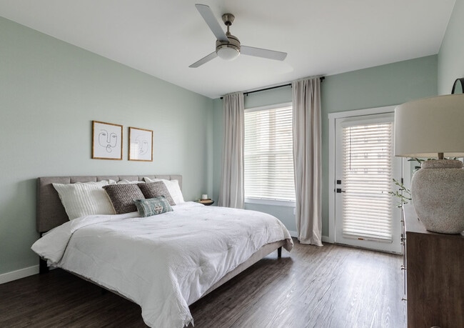 Ladora Modern Apartments, Denver, CO 80249 - photo 7