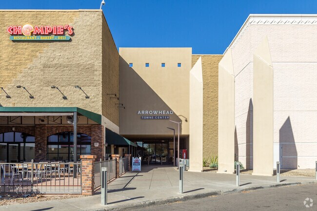 Arrowhead Towne Center entrance