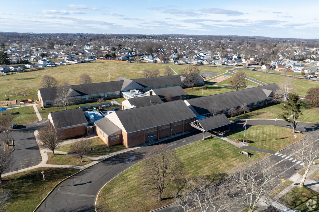 Penn Valley Elementary School, Levittown PA Rankings & Reviews - Homes.com