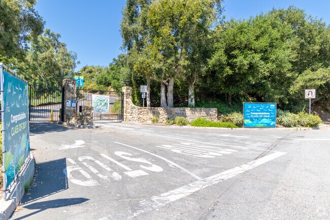 Berkeley Hall School