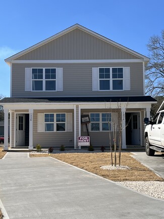 1338 S 8th St, Wilmington, NC 28401
