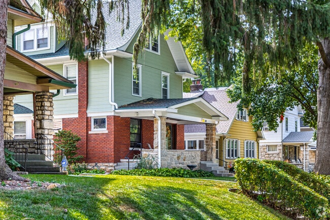 Historic homes close to downtown and midtown Kansas City