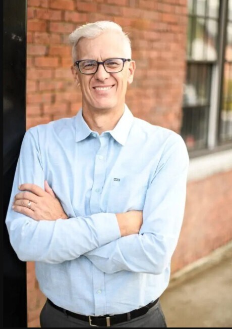 Brent McIntire