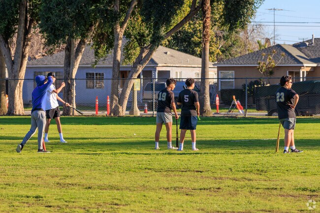 Get ready to enjoy an afternoon baseball practice with the guys before dinner.