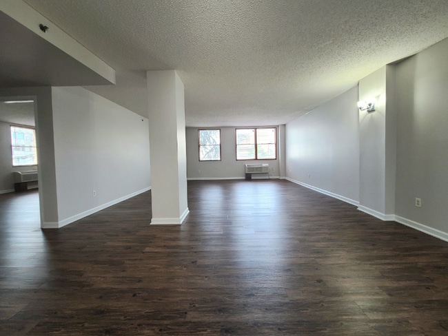 22 W 25th St unit 3B, Bayonne, NJ 07002 - photo 2