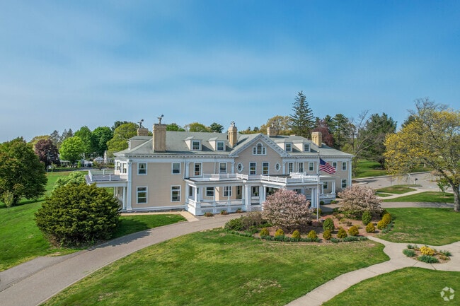 Endicott Estate building mainly used as a wedding venue and events in Oakdale.