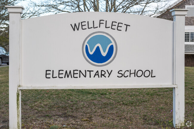 Wellfleet Elementary School students enjoy a 9 to 1 student-to-teacher ratio.