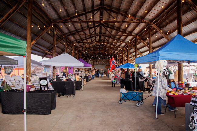 See different crafts at the Spring Craft Fair in Outer East Stanislaus Modesto, Ca.