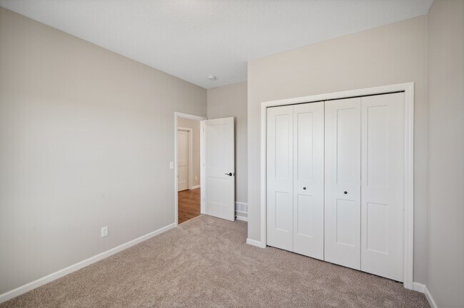 19972 Hunter's Ridge unit 37215868, Rogers, MN 55374 - photo 6