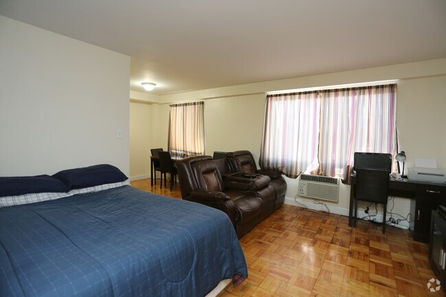 Saint Paul Regency, Baltimore, MD 21202 - photo 3