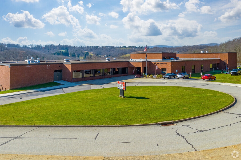 Laurel Valley Elementary School provides students with the education needed for a bright future.