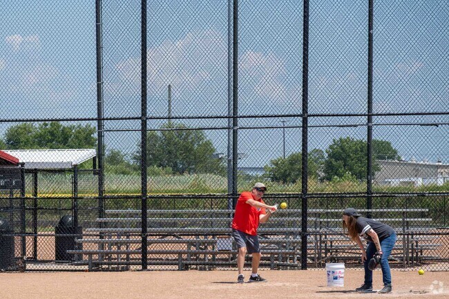 Dodds Park located near the Boulder Ridge area has many softball fields.