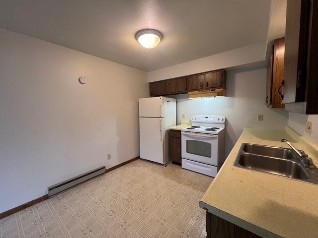 909 Genrich St unit 4, Wausau, WI 54403 - photo 6