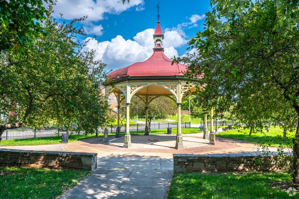 Neighborhood_Heritage Crossing_Final_090123