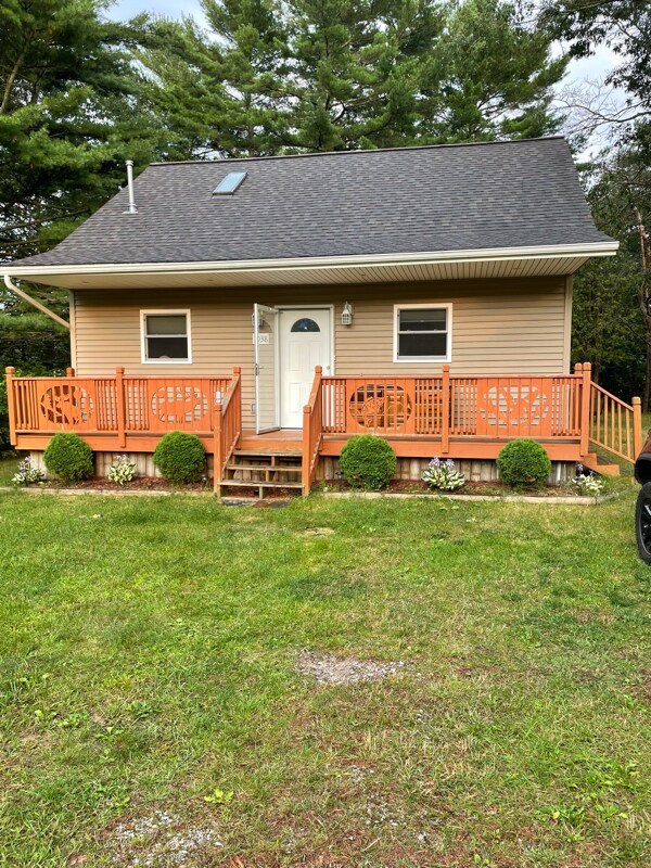 1038 Wintergreen St, East Tawas, MI 48730