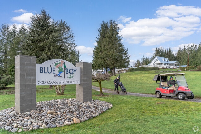 Play 18 holes on the beautiful greens of Blue Boy West Golf Course in Woods Creek.