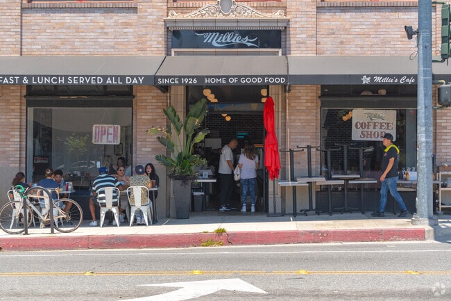 Washington Boulevard’s impressive dining scene includes a number of the most popular eateries in north Pasadena. Standouts include longstanding diners Connal’s, which has been serving burgers in the neighborhood since 1958, and Millie’s Cafe, one of the most popular brunch spots in town.