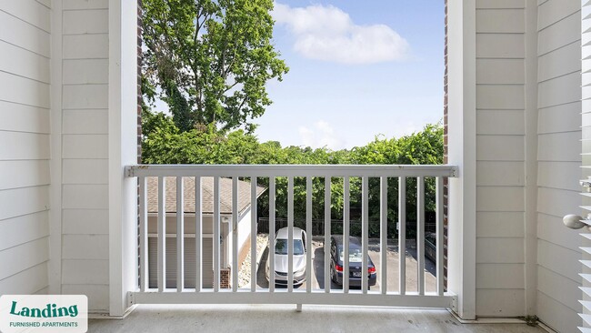 225 Walden Village Ln unit 422.1412902, Nashville, TN 37210 - photo 2