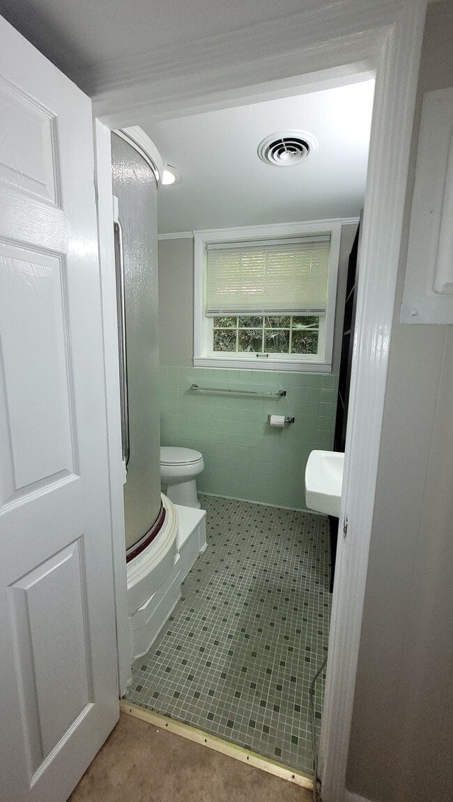 129 Reservoir Ridge Dr unit 122 Res Rdg Downstai, Cullowhee, NC 28723 - photo 7