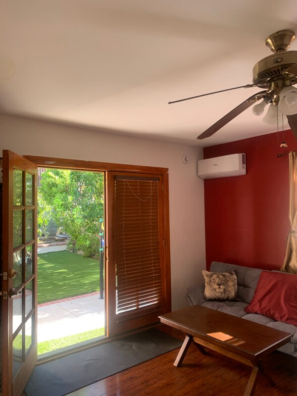 22972 Crespi St, Los Angeles, CA 91364