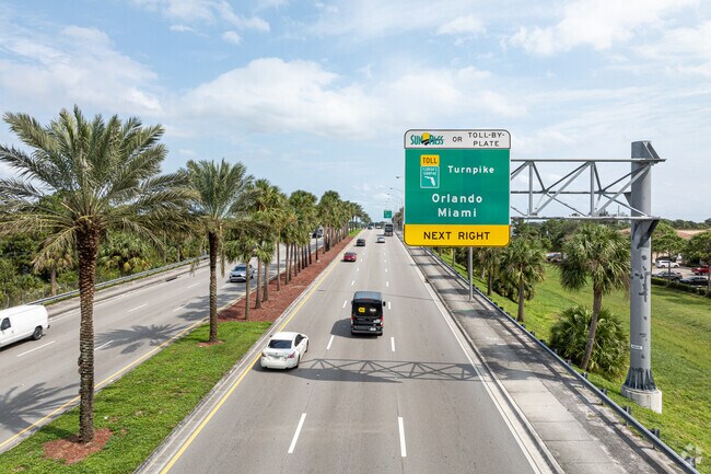 The Florida Turnpike connects Bayshore Heights with other cities.