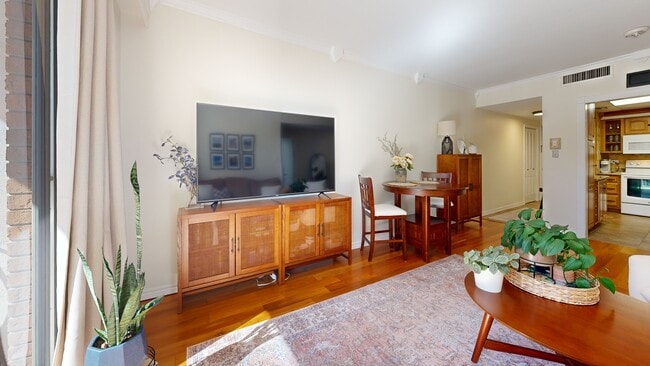 Lake Air Tower unit 2E, Waco, TX 76710 - photo 2