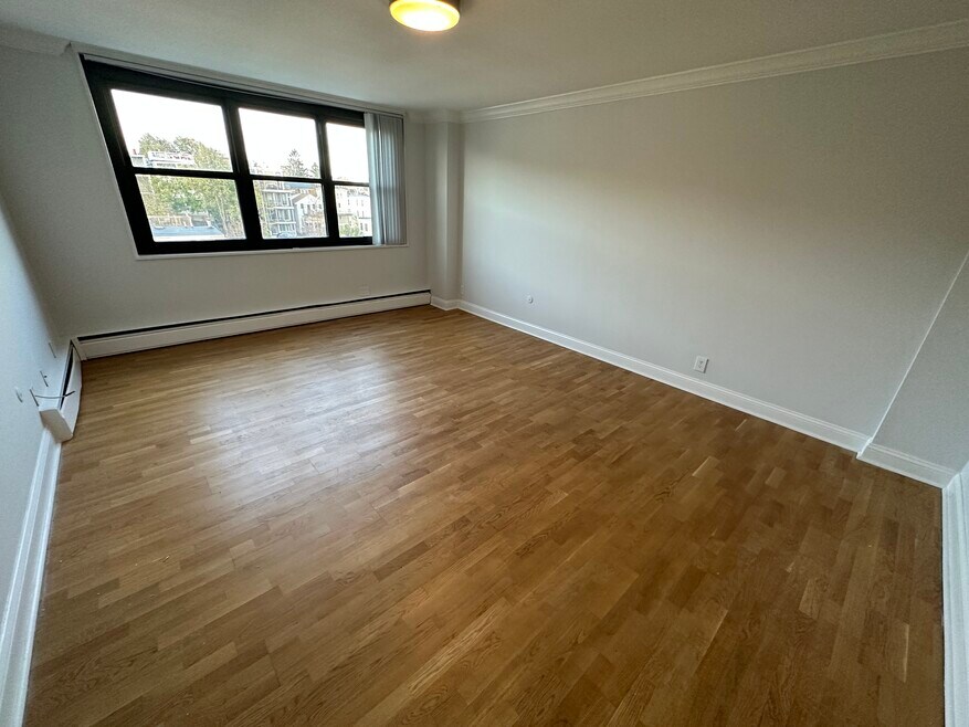 8 Douglas St unit 4, Boston, MA 02127 - photo 1