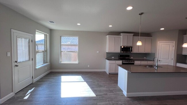 109 Medina Ln, Rhome, TX 76078 - photo 4