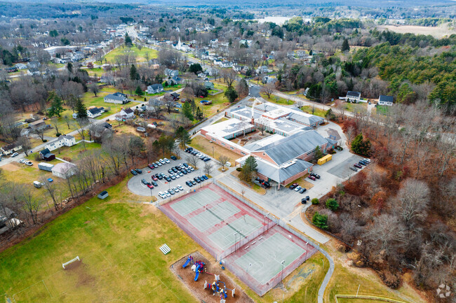 West Brookfield Elementary provides a well-rounded education and promotes academic excellence.