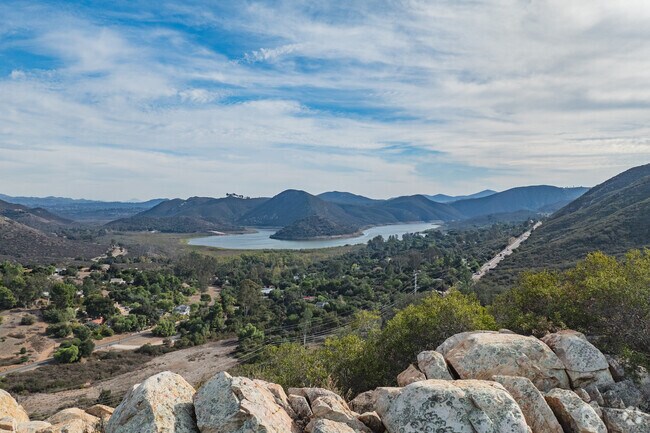 Del Dios Highlands County Preserve has nice views of the lake.