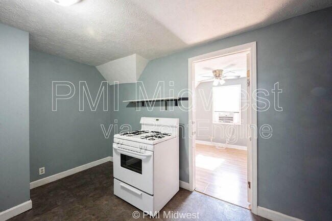 921 S Buckeye St, Kokomo, IN 46901 - photo 6