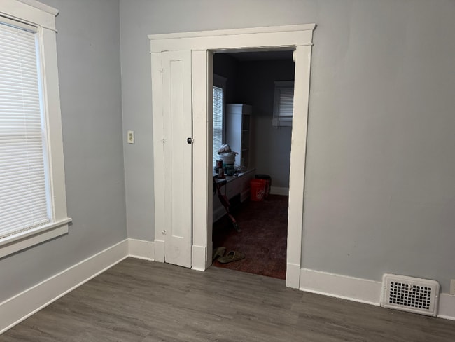 19901 Naumann Ave, Cleveland, OH 44119 - photo 2