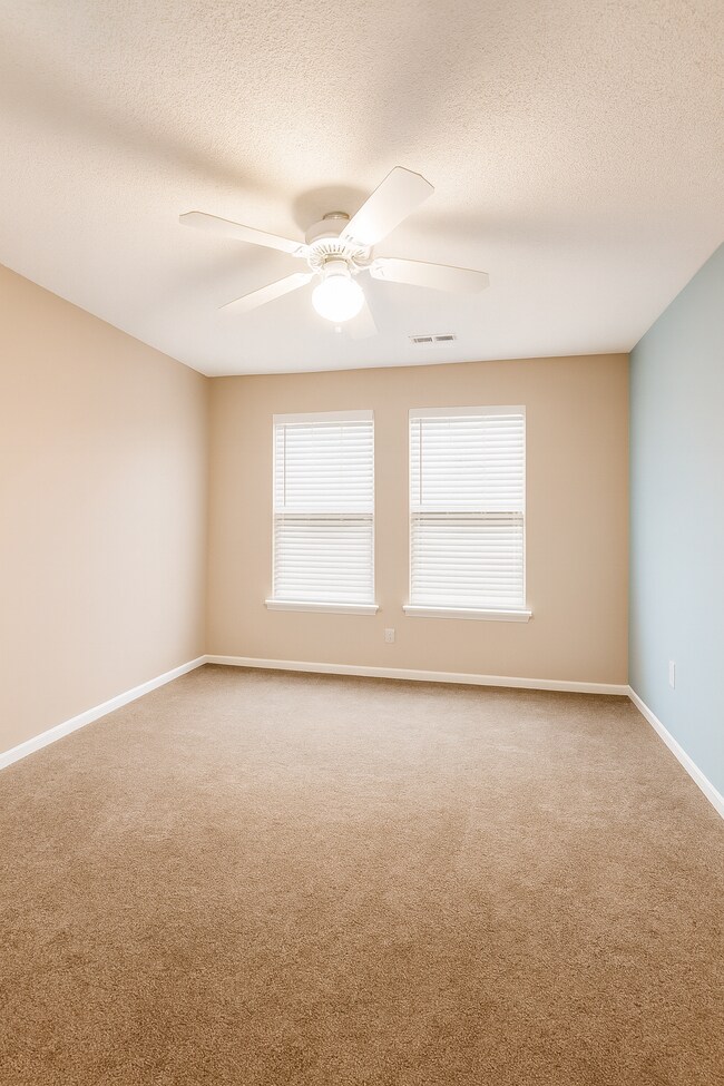 6 Valley Glen Ct, Greer, SC 29650 - photo 4